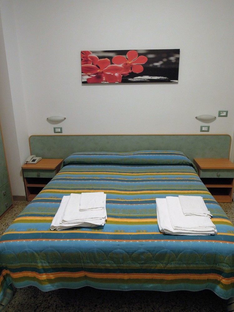 Hotel Rio Чезенатико Екстериор снимка