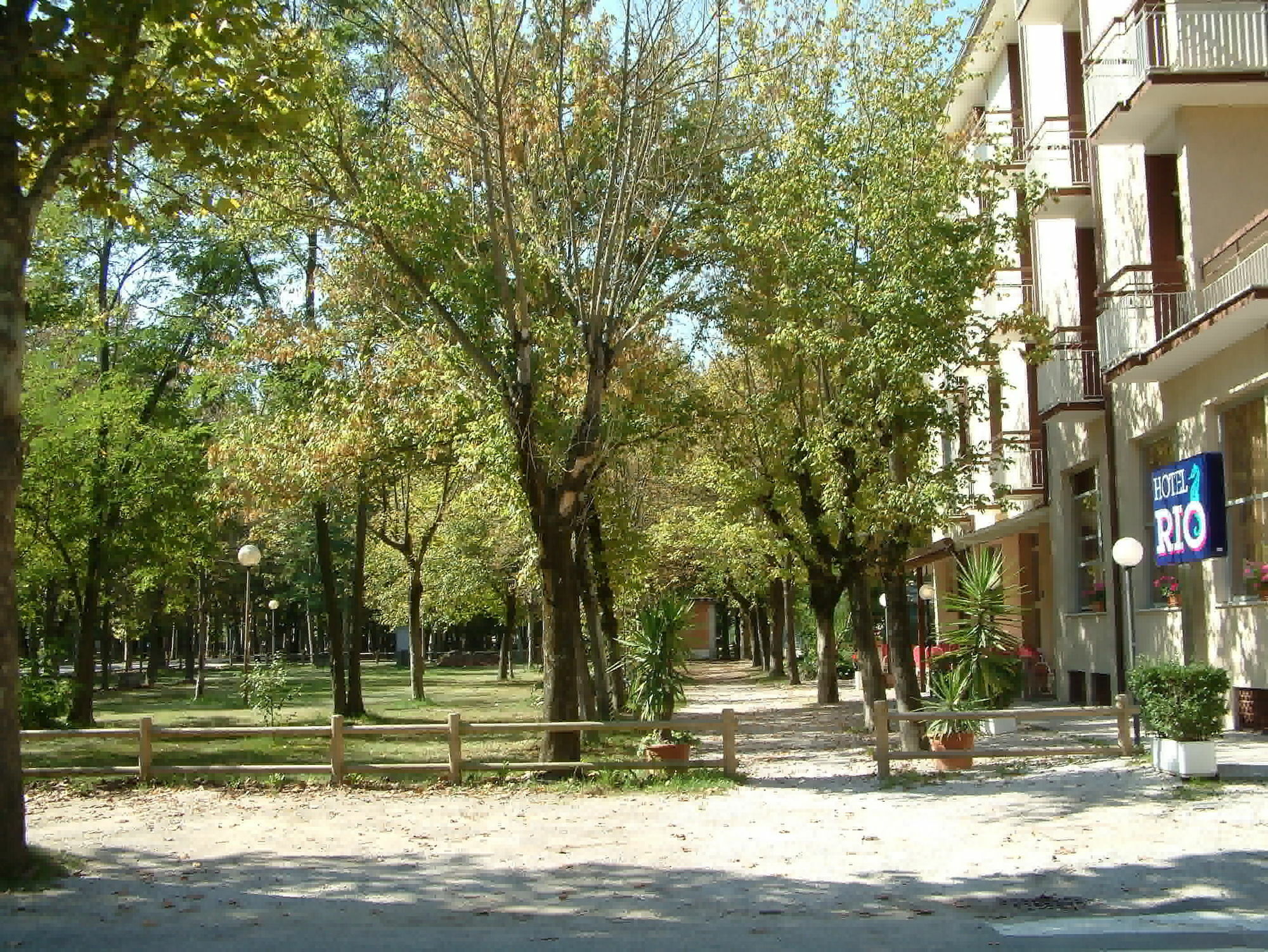 Hotel Rio Чезенатико Екстериор снимка